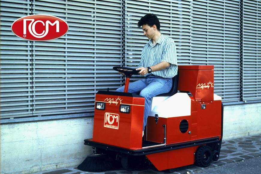 world's first hybrid sweeper